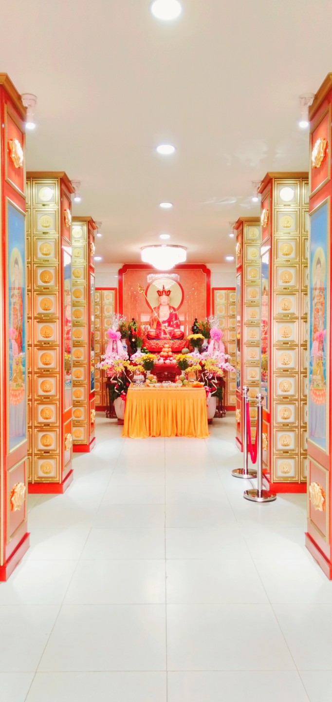 Quang cảnh nơi gửi cốt trang nghiêm - hiện đại