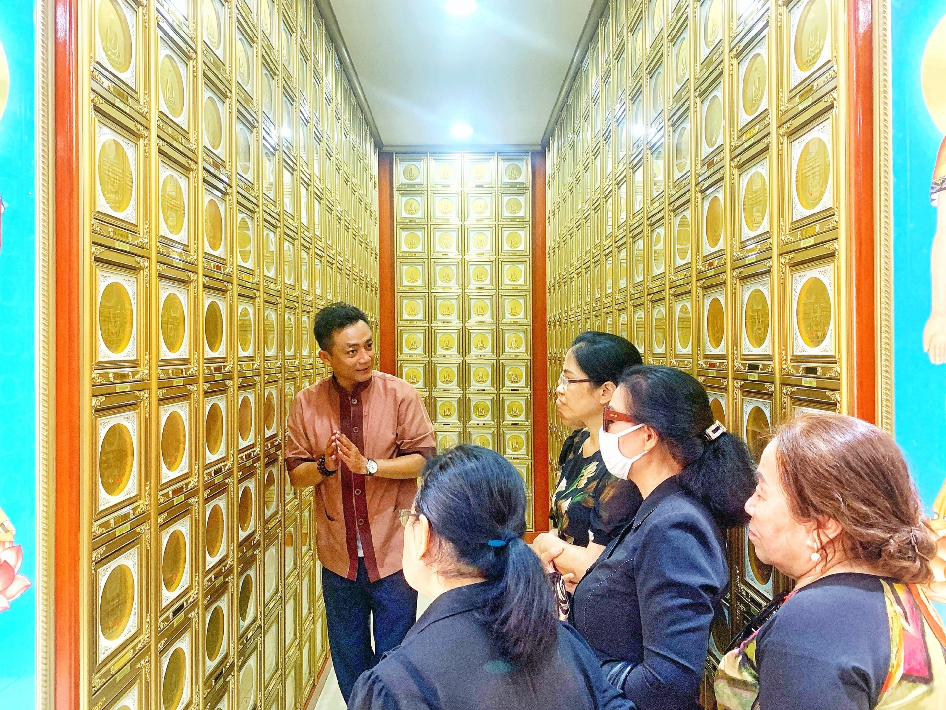 giới thiệu hộc lưu cốt cho phật tử gần xa tới đăng ký